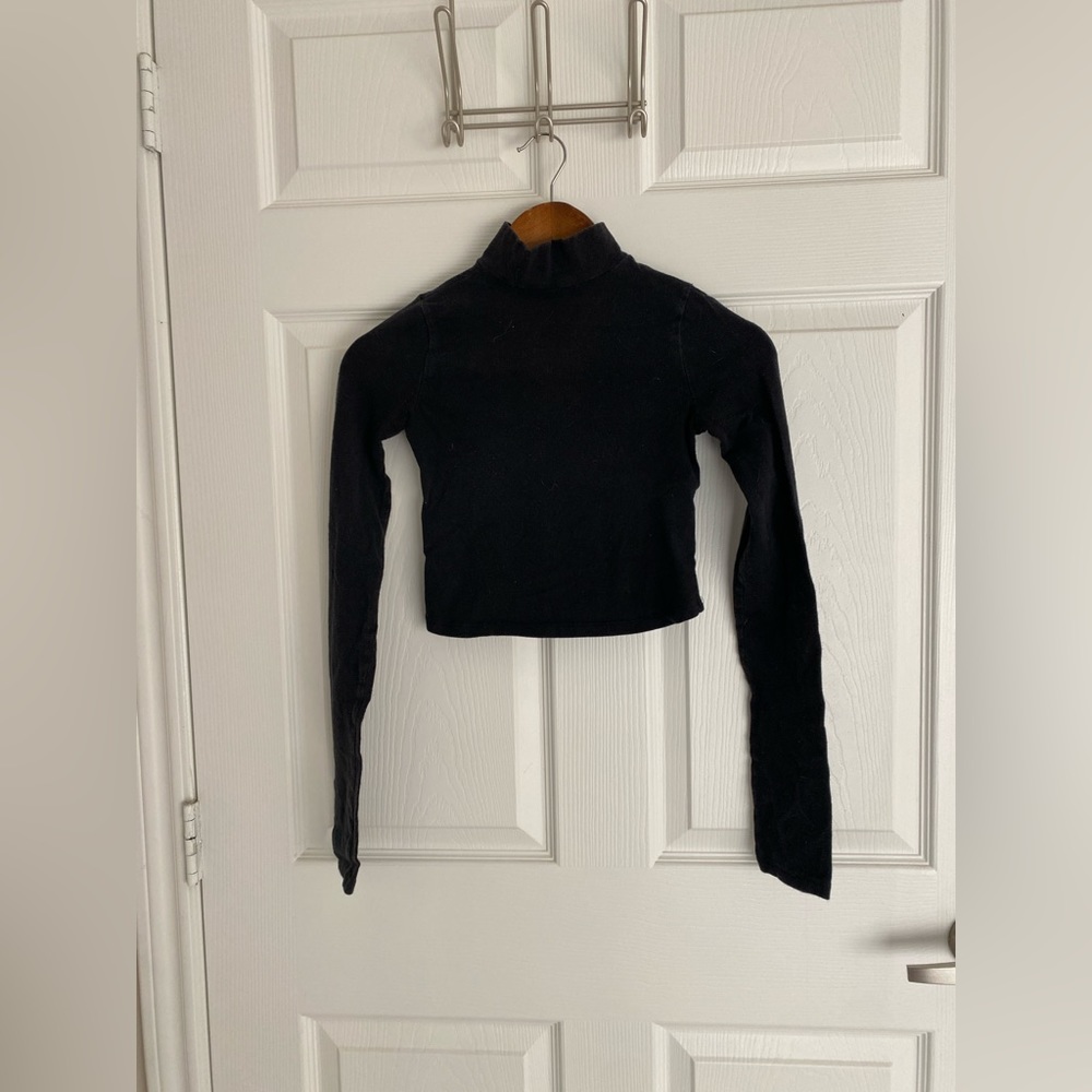Juniors Longlseeve Crop Shirt